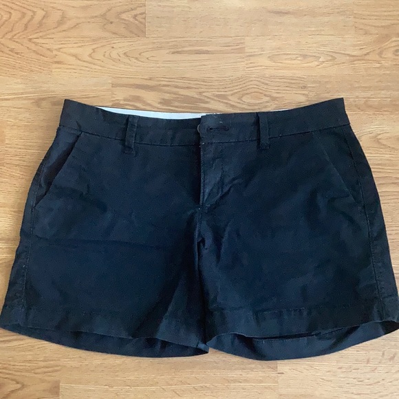 Old Navy Size 4 Shorts - Picture 1 of 3
